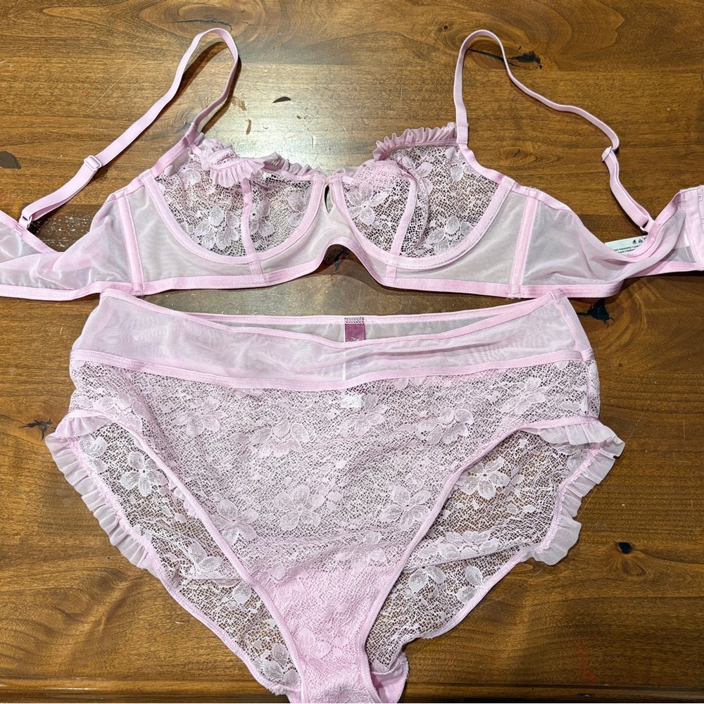 Adore Me Maddie Unlined Light Pink Lace Bra Set